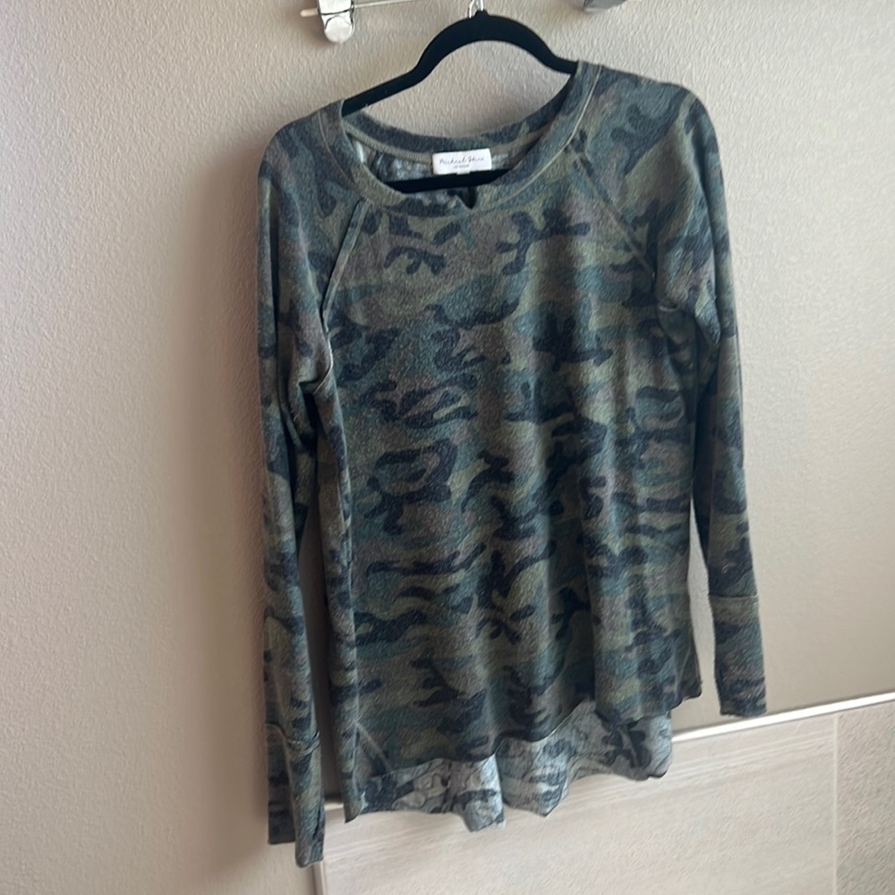 Micheal Stars camo brushed knit sweater size M
